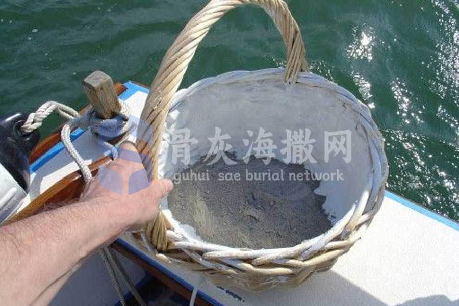 在北京参加海葬需要多少费用？具体价格多少钱
